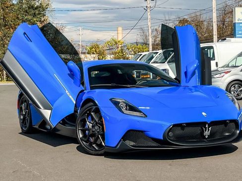 Used 2022 Maserati MC20 Coupe image 1