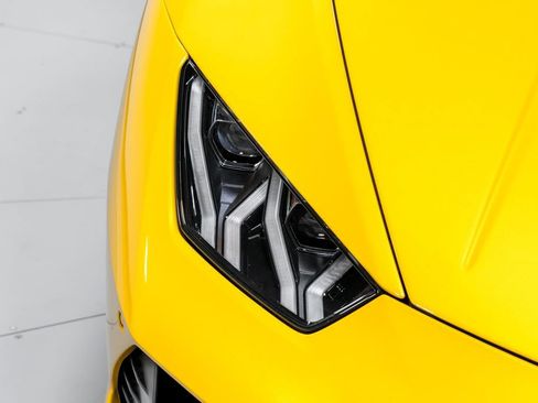 Used 2022 Lamborghini Huracan EVO RWD image 48