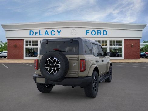 New 2026 Ford Bronco Outer Banks image 8