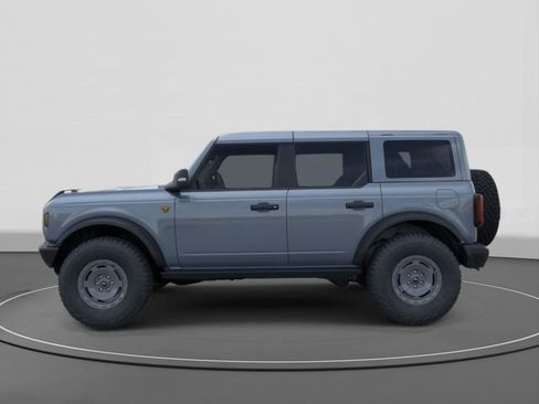 New 2025 Ford Bronco Badlands image 3