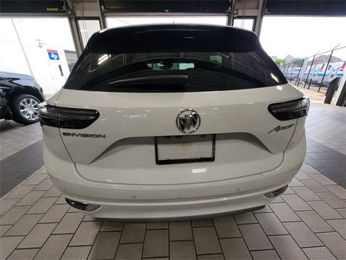 Used 2022 Buick Envision Avenir w/ Safety Package FWD image 5