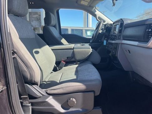 Used 2023 Ford F150 XLT w/ Trailer Tow Package image 18