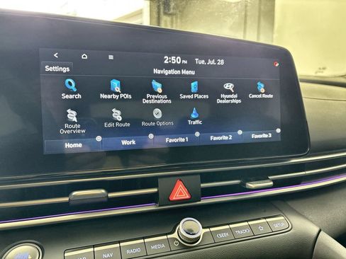 Certified 2025 Hyundai Elantra SEL FWD image 20