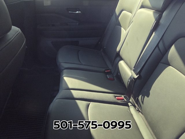Used 2026 Nissan Pathfinder SL AWD/4WD image 10