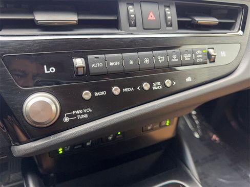 Used 2023 Lexus ES 300h w/ Premium Package image 66