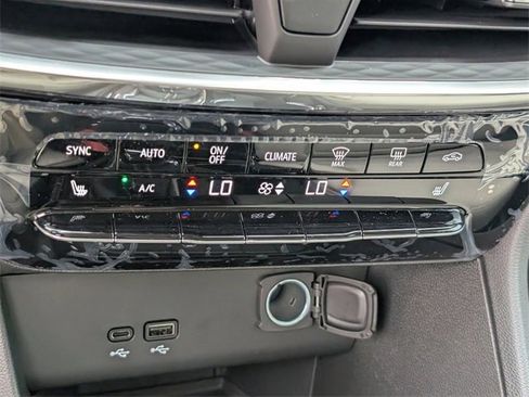 New 2026 Buick Encore GX Avenir w/ Avenir Technology Package image 13