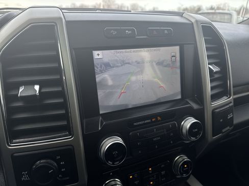 Used 2018 Ford F150 Lariat w/ Equipment Group 502A Luxury image 15