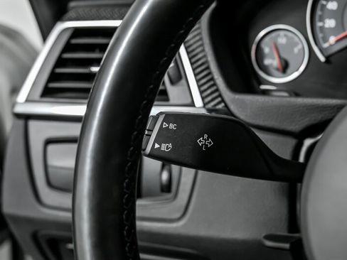 Used 2018 BMW M3 image 25