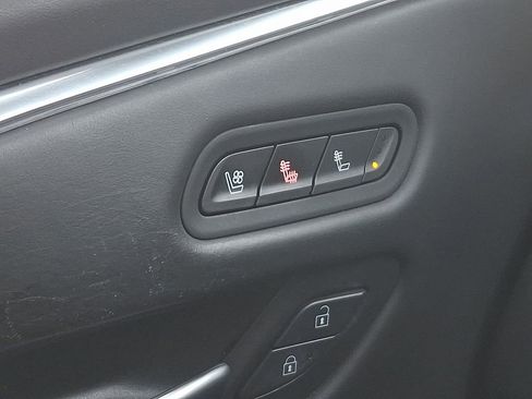 Used 2023 Cadillac Escalade ESV Sport Platinum w/ LPO, ONYX Package image 30