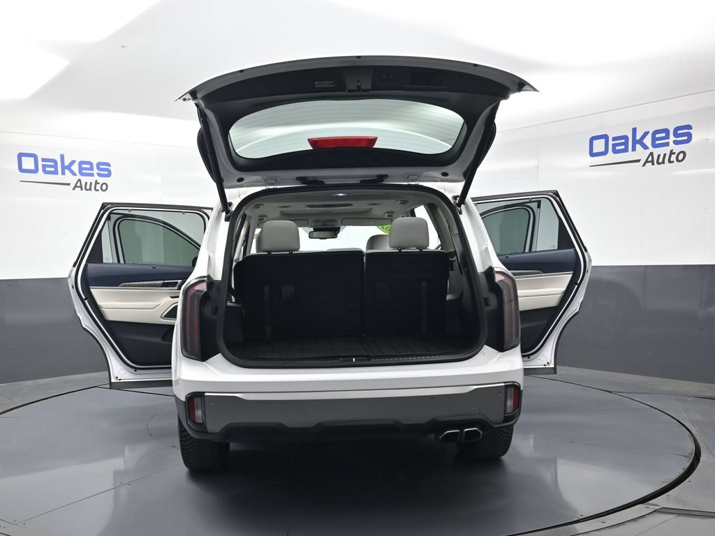 Used 2025 Kia Telluride EX w/ EX Captain's Chair Package FWD image 59