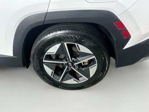 Used 2025 Hyundai Tucson SEL FWD image 11