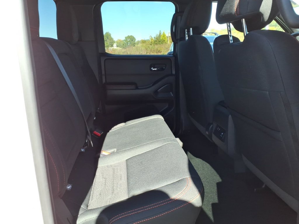 Certified 2025 Nissan Frontier PRO-4X w/ Pro Convenience Package AWD/4WD image 15