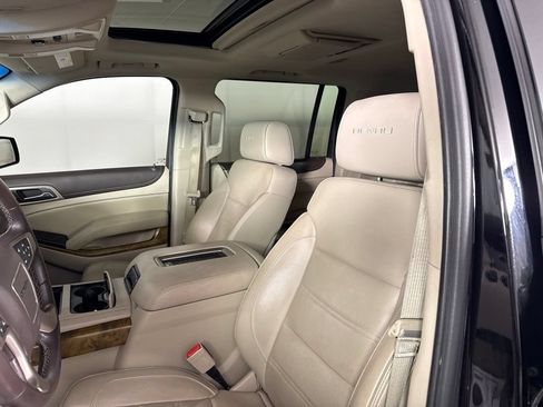 Used 2016 GMC Yukon XL Denali w/ Open Road Package AWD/4WD image 17