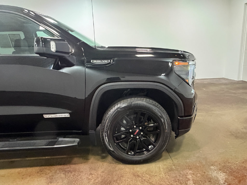 Used 2024 GMC Sierra 1500 Elevation w/ Elevation Premium Package AWD/4WD image 32