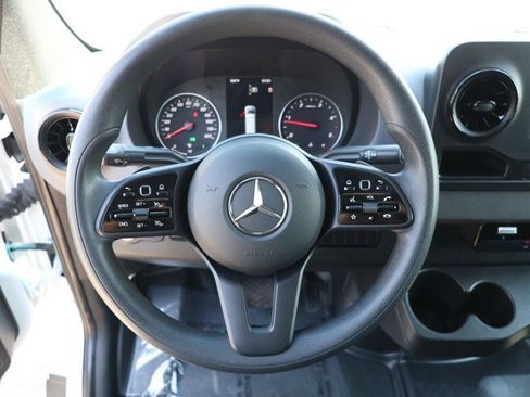 Used 2023 Mercedes-Benz Sprinter 2500 w/ Acoustic Package image 12