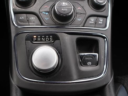 Used 2016 Chrysler 200 S w/ Comfort Group AWD/4WD image 26