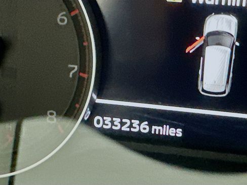 Used 2024 Mitsubishi Outlander SE image 19