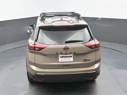 Used 2025 Nissan Rogue SV image 15