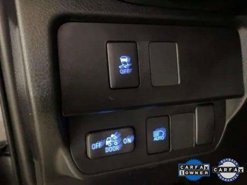 Used 2022 Toyota Tacoma SR image 31