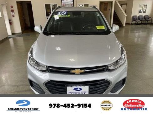 Used 2022 Chevrolet Trax LT w/ Driver Confidence Package AWD/4WD image 1
