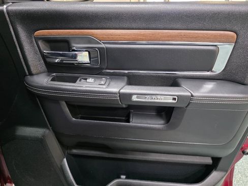 Used 2016 RAM 1500 Laramie w/ Convenience Group image 27