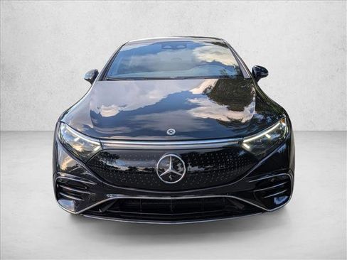 Certified 2022 Mercedes-Benz EQS 580 4MATIC Sedan image 2
