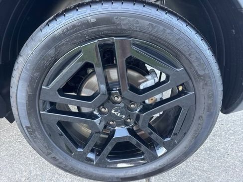 Used 2024 Kia Telluride EX X-Line image 22