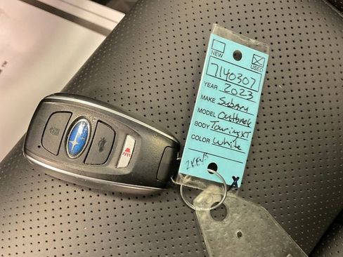 Used 2023 Subaru Outback Touring XT w/ Popular Package #2 image 27
