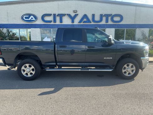 Used 2026 RAM 2500 Big Horn AWD/4WD image 3