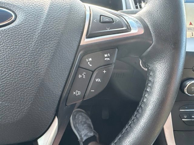 Used 2017 Ford Edge SEL w/ Equipment Group 201A AWD/4WD image 23
