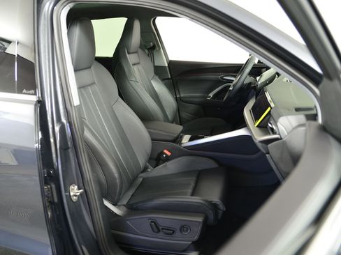 New 2025 Audi Q5 Prestige image 16