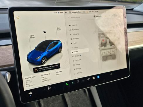 Used 2023 Tesla Model Y Long Range image 31