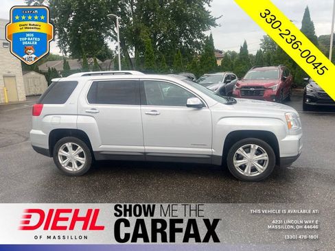 Used 2017 GMC Terrain SLT w/ Open Road Package AWD/4WD image 2