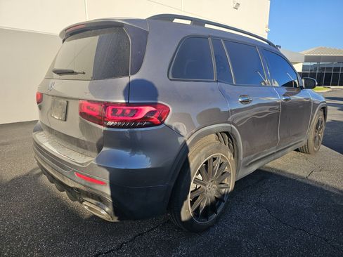 Used 2021 Mercedes-Benz GLB 250 image 2