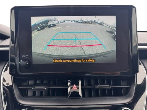 Used 2023 Toyota Corolla Cross image 17