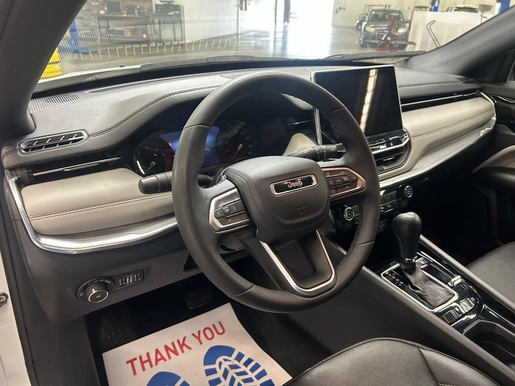 Used 2024 Jeep Compass Limited AWD/4WD image 24
