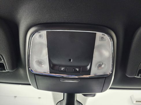 Used 2017 Jeep Grand Cherokee Laredo w/ Quick Order Package 23E image 40