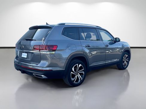 Used 2023 Volkswagen Atlas SEL AWD/4WD image 3
