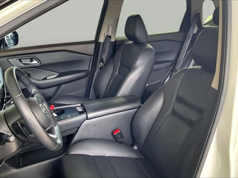 Used 2023 Nissan Rogue SL FWD image 14