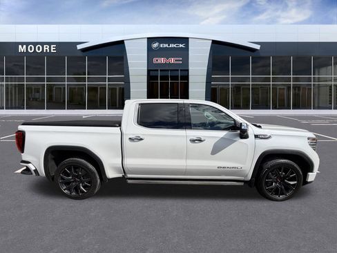 Used 2022 GMC Sierra 1500 Denali image 2