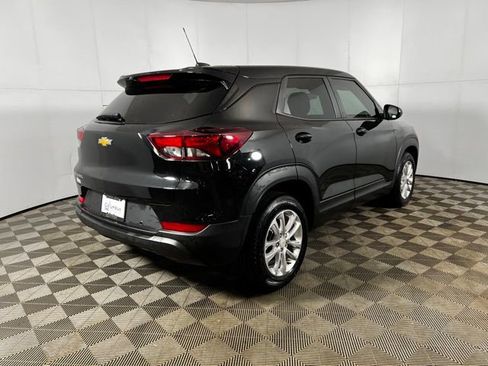 Used 2025 Chevrolet TrailBlazer LS w/ LS Convenience Package image 5