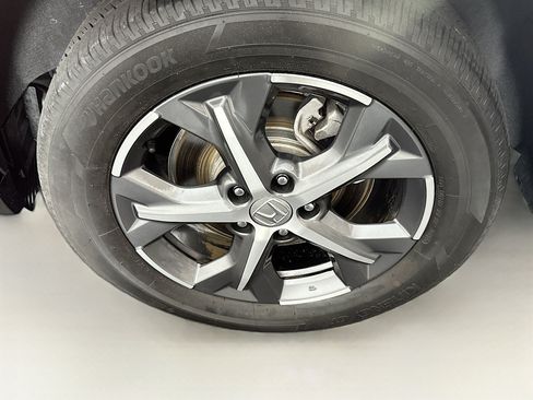 Used 2024 Honda HR-V EX-L image 11