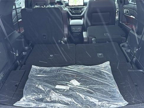 Used 2025 Ford Explorer Platinum w/ Ultimate Package image 31