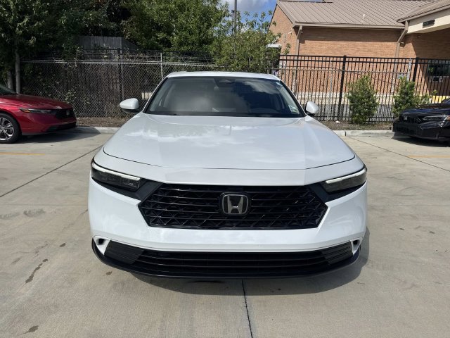 Certified 2023 Honda Accord EX image 2