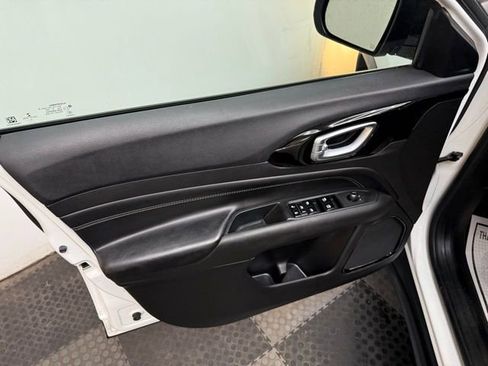 Used 2022 Jeep Compass Altitude image 18