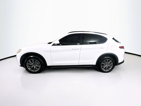 Used 2022 Alfa Romeo Stelvio Sprint image 4