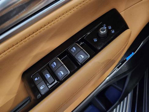 Used 2022 Jeep Grand Wagoneer Series III AWD/4WD image 43