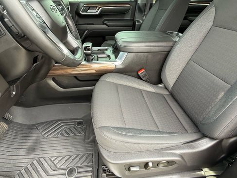 Used 2025 Chevrolet Silverado 1500 RST image 13