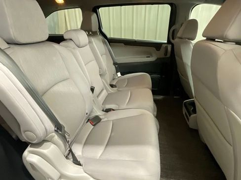 Used 2022 Honda Odyssey EX image 16