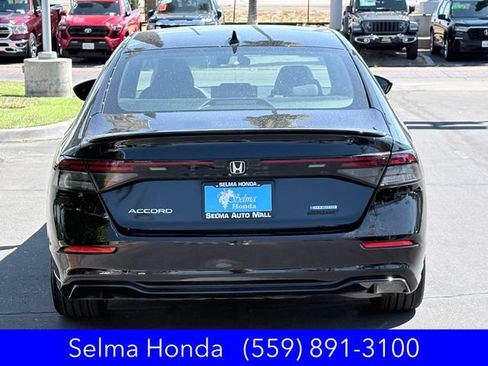 Used 2025 Honda Accord Sport image 6